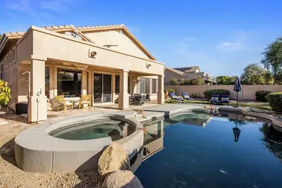 Image de North Scottsdale retreat Heated Pool