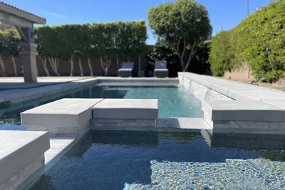 Image de Pool + Spa | Modern | Luxury Stay | Desert Escape