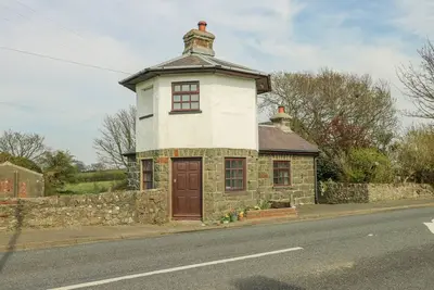 Image de Old Tollgate, pet friendly, character holiday cottage in Llangefni