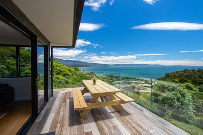 Bay Vista Beauty - Pohara Holiday Home
