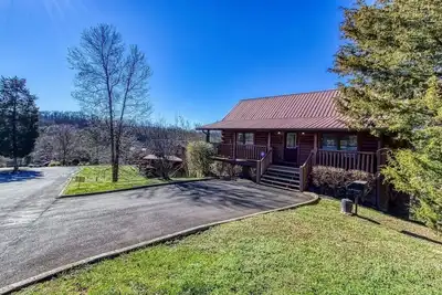 Image de Perfect Location! …2br Escape! …Hot Tub…Game Room