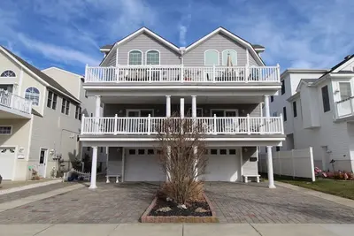 Image de Beautiful townhouse close to beach, shopping, and restaurants