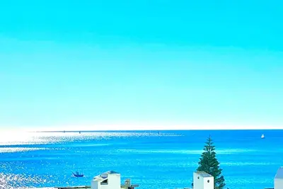Image de Spectacular Apartment With Amazing Sea Views!