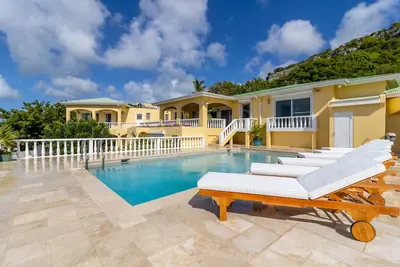 Image de Pelikaan Sunset: A Villa With Stunning Ocean Views