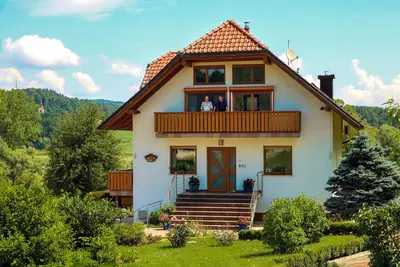 Image de Villa Katarina Apartments Nesteled in nature, wrapped in comfort.