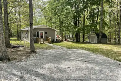 Image de Lake Cottage minutes away from downtown Sparta