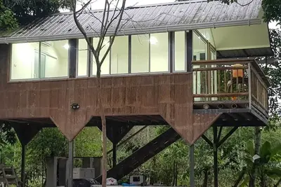 Image de Smart Cabin, Smart Tree-House all you need in in one place