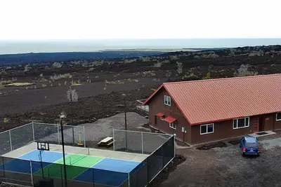 Image de Fun Family Private Retreat with lighted Sports Court and Pool