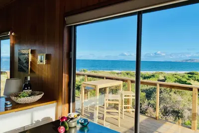 Image de IdleWild - Secluded Absolute Beachfront Escape