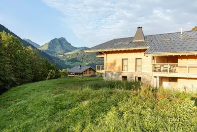 Image de Penthouse avec armoire climatique pour le vin