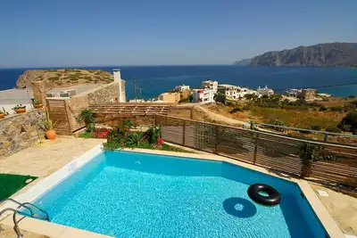 Image de Luxury Villa with Mountain and Sea View