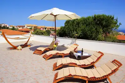 Image de Comfort apartment with air conditioning, Tv and washing machine in a quiet location