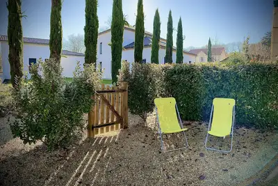 Image de Gîte 3*** à 50m des Thermes, terrasse, jardin clôturé et parking privé.