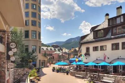 Image de 2 Bdr Condo w/Balcony overlooking Village/Mountain, w/Pool, Hot Tubs, Ski-in/out