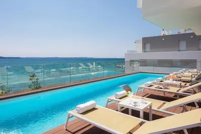 Image de Dedaj Resort - Penthouse Suite Arben