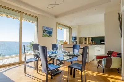 4p vue mer exceptionnelle, aux pieds des plages