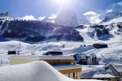 Image de 2 Pièces pour 9 Personnes