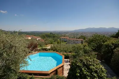Image de Maison de vacances privée avec piscine privée, Wifi, véranda, vue panoramique, près de Lucques