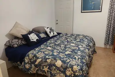 Beautiful 1-Bed House in Somerset Village