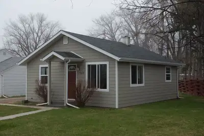 Image de Newly refinished, cozy west side home