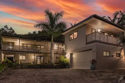 Image de Ponderosa, a gorgeous and spacious five bedroom beach house