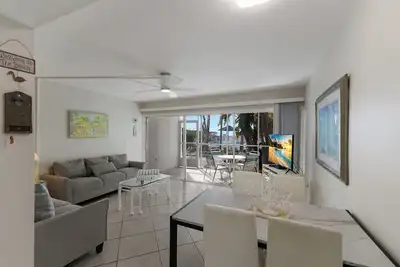 Image de One Bedroom Condo at Beachfront Resort!