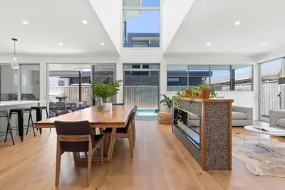 Image de The Lane is an opulent holiday home ideal for a family and friends retreat.