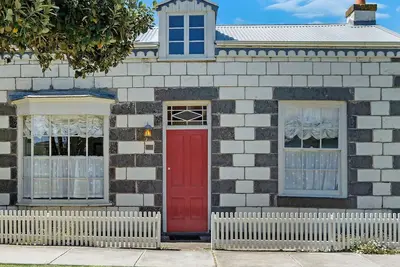 Image de Norina Cottage - circa 1858