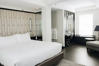 Image de Presidential Two-bedroom at Hotel Edison New York City