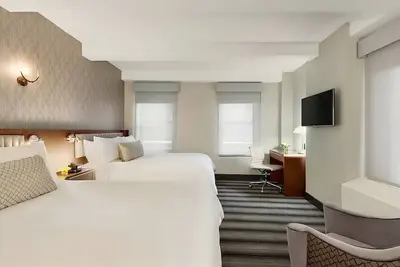 Image de Signature Suite 2 Queen Beds Room at Hotel Edison New York City
