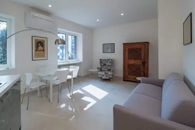 Image de Bright studio apartment in Milan CityLife area.