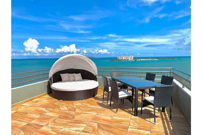 Image de Beautiful oceanfront home amazing panoramic view