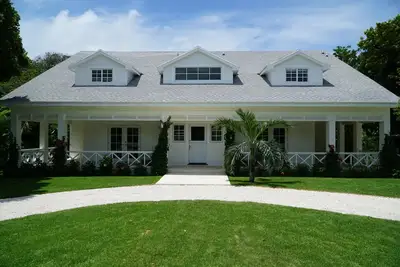 Image de At Ease Harbour Island- Includes Concierge, Pool, and Daily Private Beach Setup
