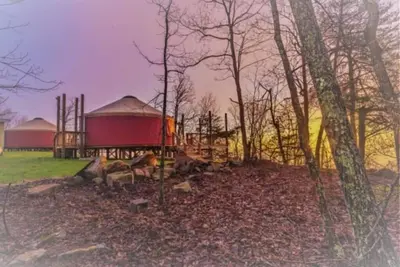 Image de Beautiful mountain side yurt