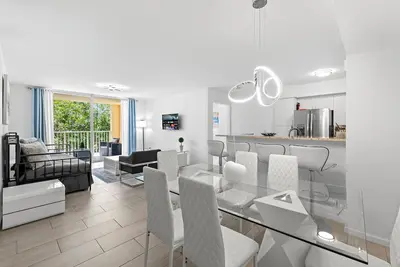 Image de Yacht Club Miami Suite 2 Bedroom and 2 Bathroom With Baby Crib & Free Parking