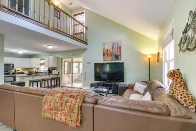 Image de Spacious Family Home w/ Deck at Massanutten Resort