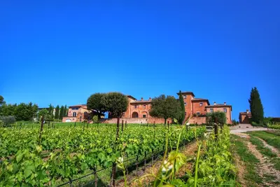 Ferme confortable à Montepulciano avec piscine