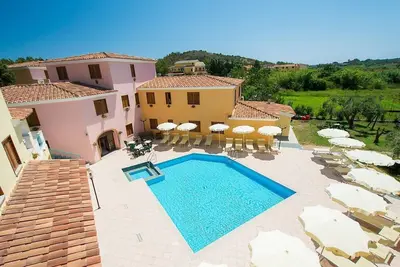 Image de Cala Viola Two-room apartment sleeps 3, pool, A. C
