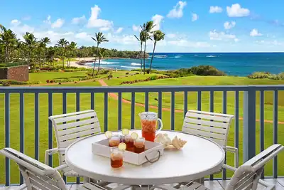 Image de Poipu Sands 522 Gorgeous Oceanfront  By Suite Paradise