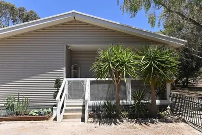 Image de Magpies Nest - Private Guest House - Nature