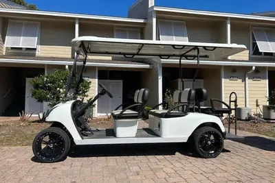 Condo in the Heart of Sandestin with Golf Cart