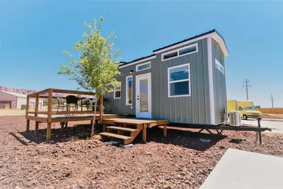 Image de Stunning tiny home with large skylights endless stars