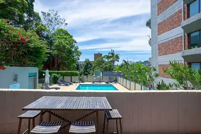 Image de Double Bay three-bedroom apartment with pool