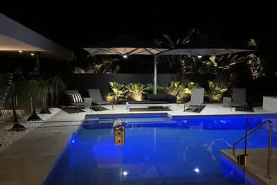 Image de The Perfect Port Douglas Luxury Getaway only 150 meters to beach.