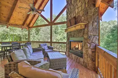 Image de Private Cabin w/ Furnished Porch on < 3 Acres!