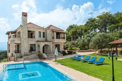 Image de Deluxe Stone-made villa with Private pool