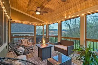 Image de Modern Black Mountain Cottage: 17 Mi to Asheville!