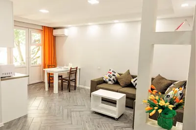 Image de Apartment \"B\" with a separate bedroom