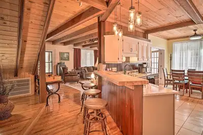Image de Tranquil Smoky Mountain Cabin w/ Porch & Fire Pit