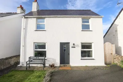 Image de Disgwylfa, pet friendly, country holiday cottage in Moelfre